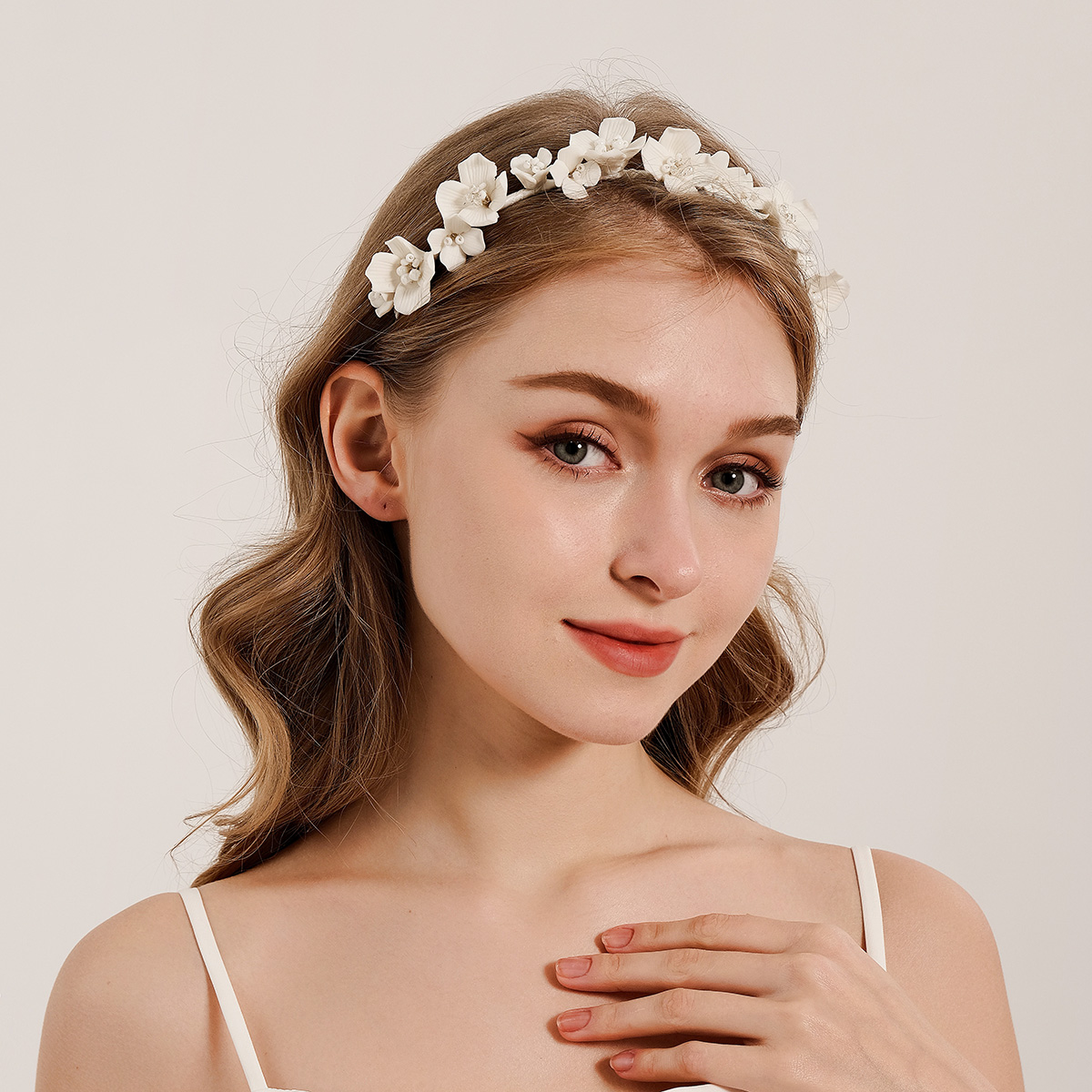 Efily Bride White Flower Hair  – Wedding Supply Store Bewertung und Preis