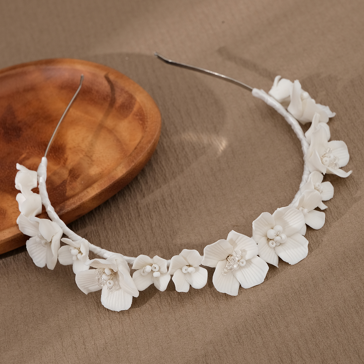 Efily Bride White Flower Hair  – Wedding Supply Store Bewertung und Preis