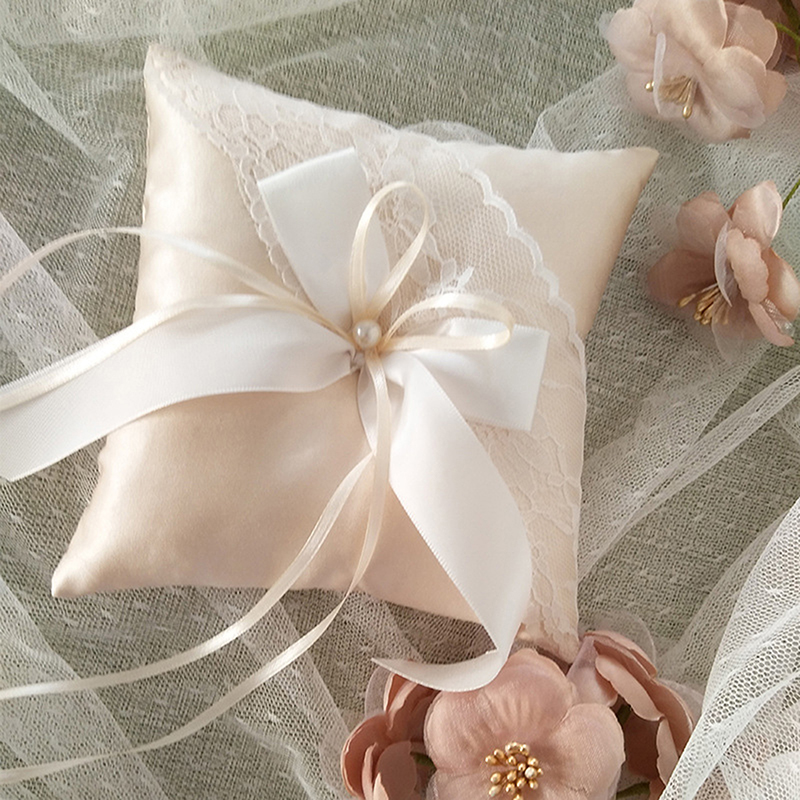 Double Bow Ribbon Pearls Roman – Ring Bearer Pillow Bewertung und Preis